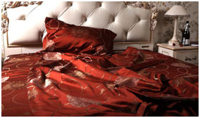 Шелковое постельное белье с люрексом Versailles, жаккард