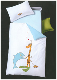 Комплект детского постельного белья Дельфин с жирафом в ластах (голубой цвет